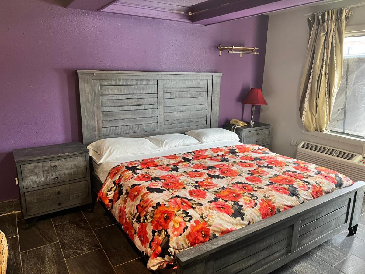 Miami Inn & Suites Оук-Лон Экстерьер фото